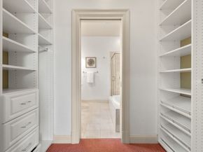 120 Seaver St E201, Brookline MA 02445