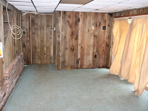 87 Bellevue Dr East, Athol MA 01331