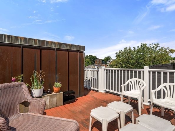 335 South Huntington Ave 12, Boston MA 02130