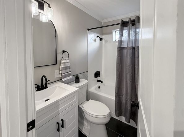 19 Fernview Ave 6, North Andover MA 01845