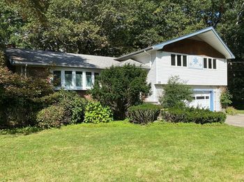 19 Cynthia Rd