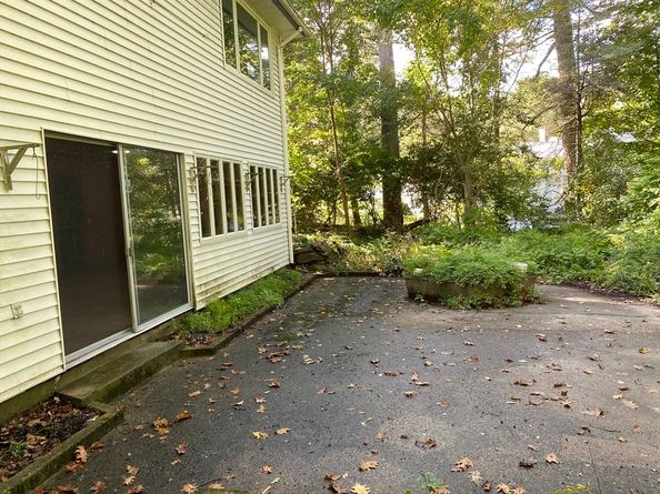 19 Cynthia Rd, Canton MA 02021
