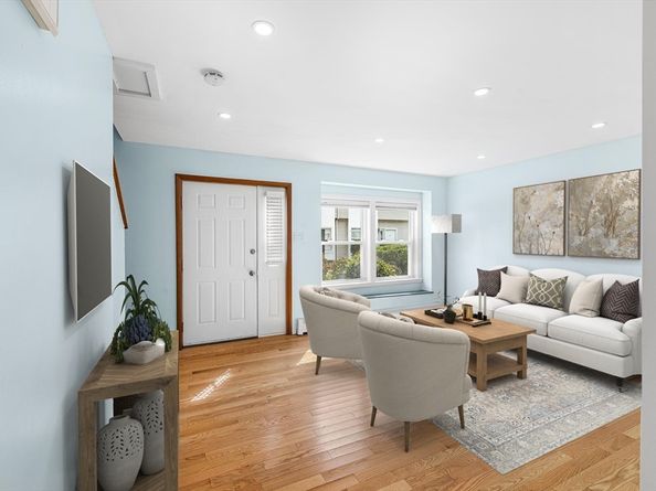 2 Howe Ter 3, Boston MA 02125