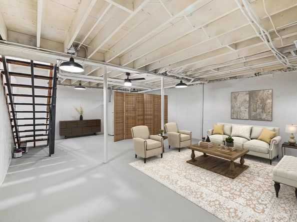 2 Howe Ter 3, Boston MA 02125