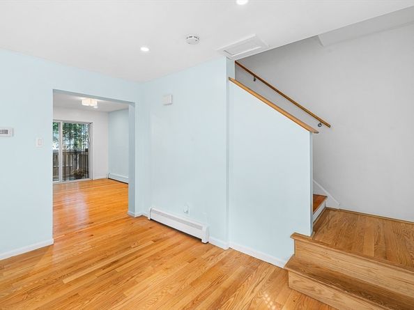2 Howe Ter 3, Boston MA 02125