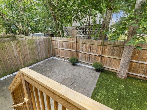 2 Howe Ter 3, Boston MA 02125