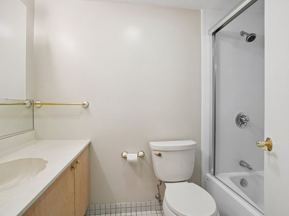 1100 Salem St 75, Lynnfield MA 01940