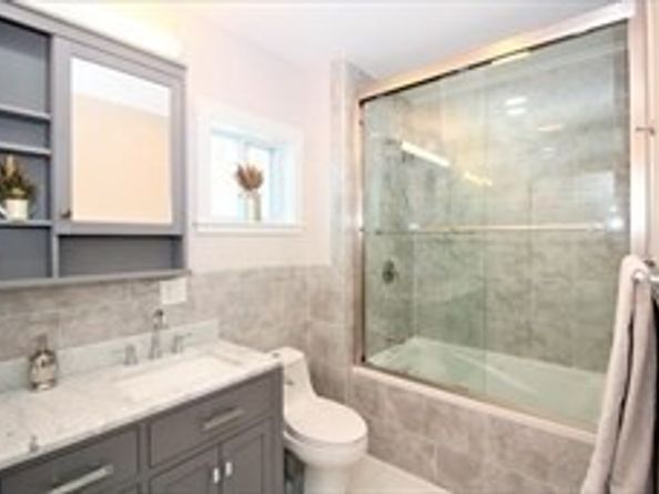 318 Concord Ave, Cambridge MA 02138
