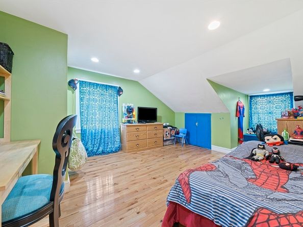 555 Webster St, Marshfield MA 02050