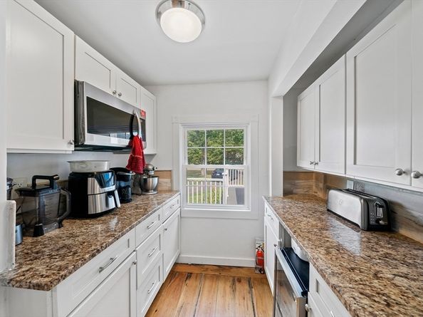 555 Webster St, Marshfield MA 02050