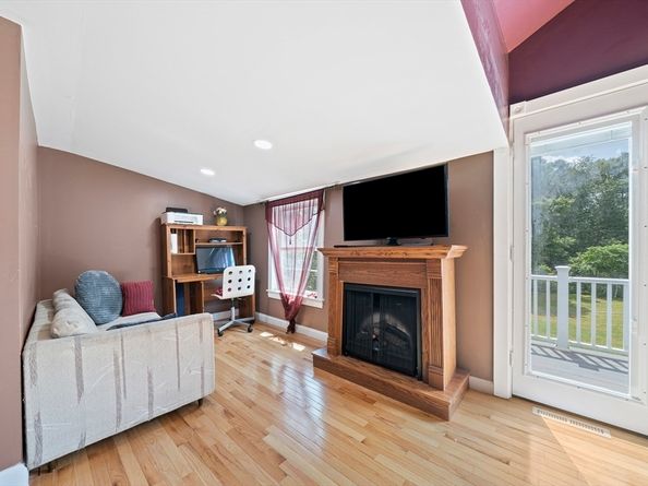 555 Webster St, Marshfield MA 02050