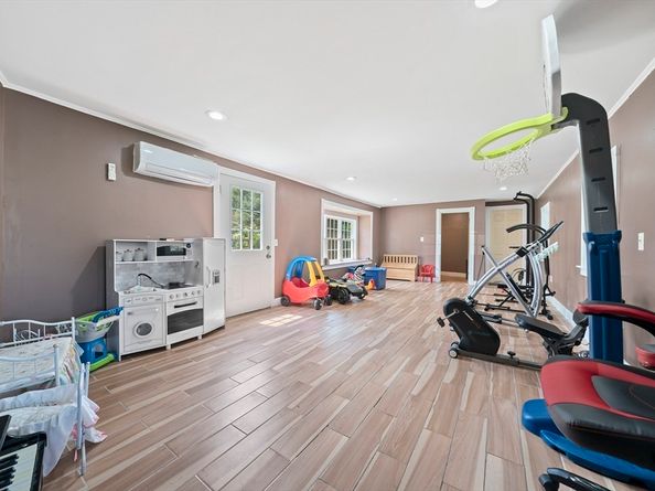 555 Webster St, Marshfield MA 02050