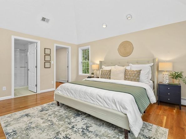 94 Hudson Rd, Stow MA 01775