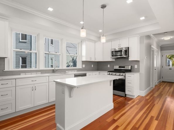 85-87 Dexter Avenue 87, Watertown MA 02472