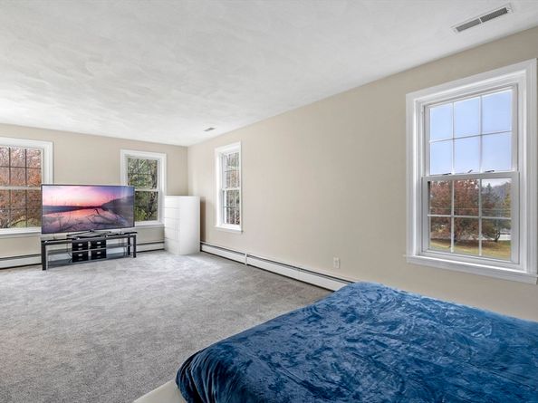 103 Barker St, North Andover MA 01845