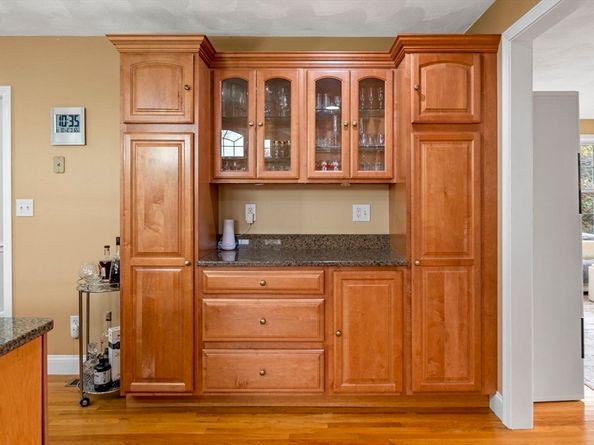 103 Barker St, North Andover MA 01845