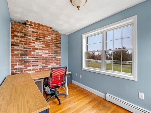 103 Barker St, North Andover MA 01845