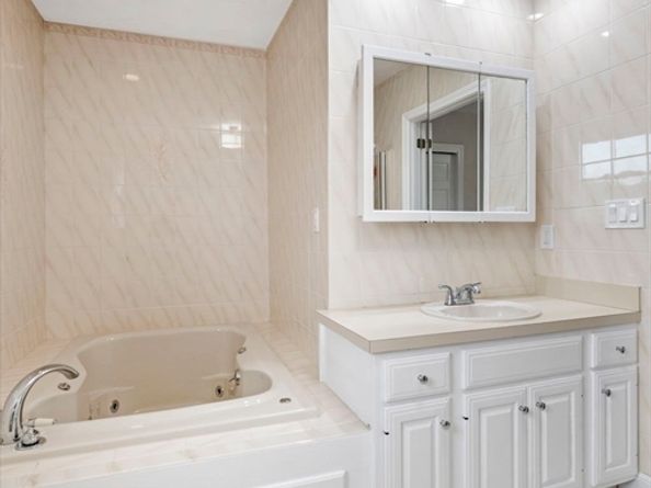 103 Barker St, North Andover MA 01845