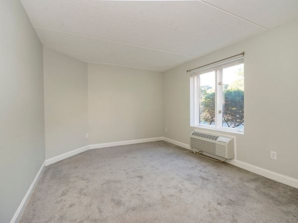 934 Southern Artery 109, Quincy MA 02169