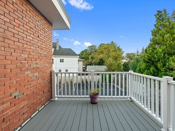 142 Pleasant St 2, Winthrop MA 02152