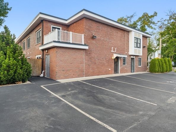 142 Pleasant St 2, Winthrop MA 02152