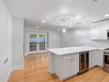 142 Pleasant St