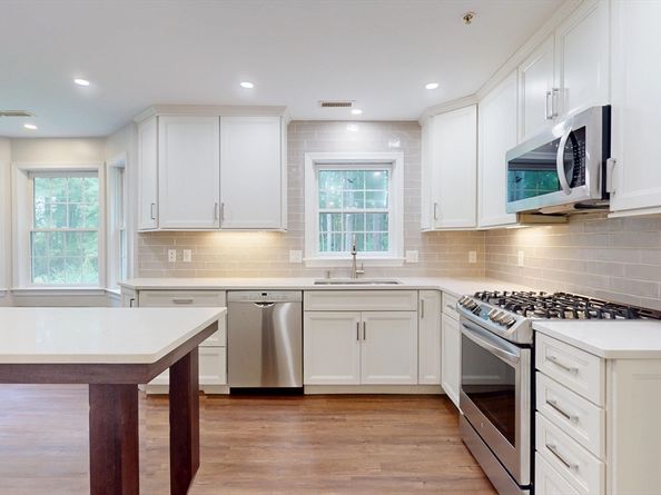 16 Magpie Cir 16, Walpole MA 02081