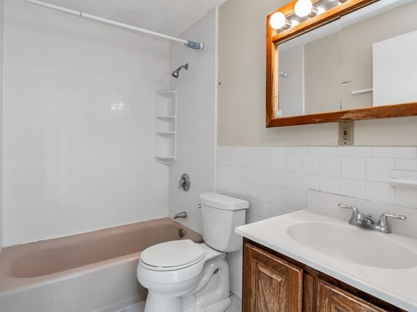 35 Fernview Ave 5, North Andover MA 01845