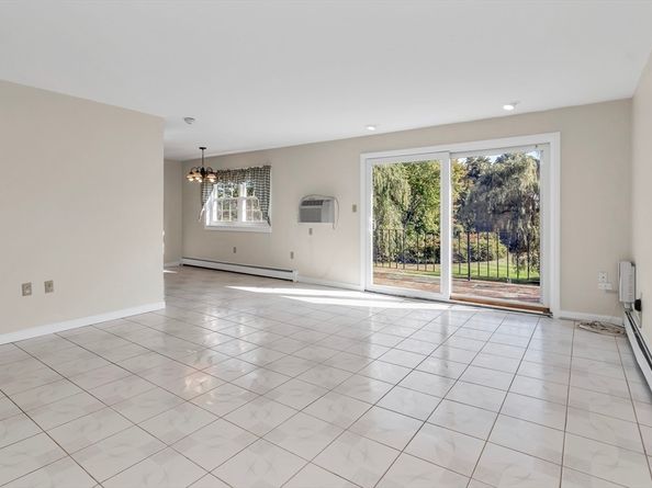 35 Fernview Ave 5, North Andover MA 01845
