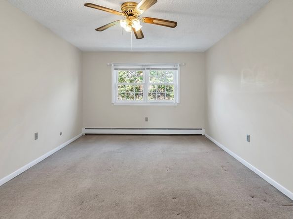 35 Fernview Ave 5, North Andover MA 01845