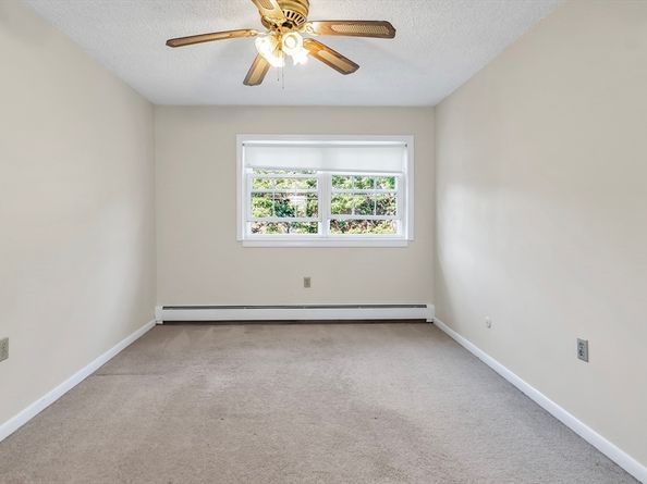 35 Fernview Ave 5, North Andover MA 01845