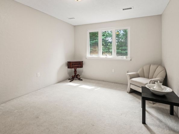 35 Cobblestone Lane 35, Worcester MA 01606