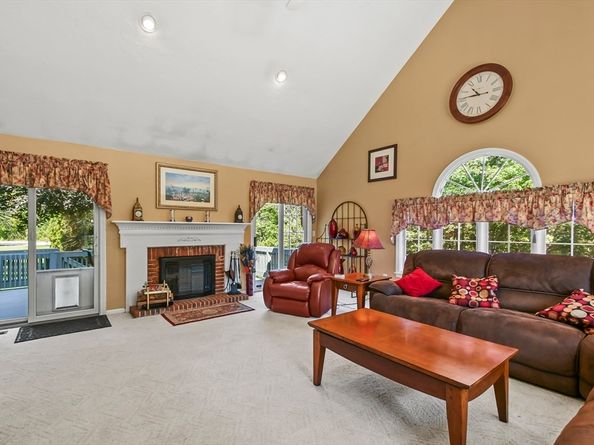 379 Stearns Road, Marlborough MA 01752