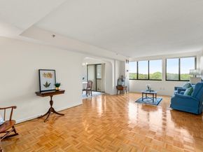 250 Hammond Pond Pkwy 1002N, Newton MA 02467