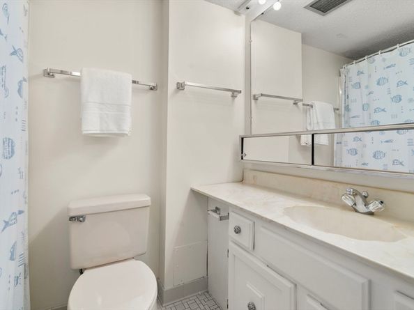 250 Hammond Pond Pkwy 1002N, Newton MA 02467