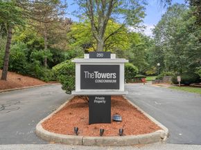 250 Hammond Pond Pkwy 1002N, Newton MA 02467