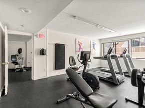 250 Hammond Pond Pkwy 1002N, Newton MA 02467