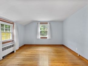9 Pond Ter, Woburn MA 01801