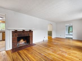 9 Pond Ter, Woburn MA 01801