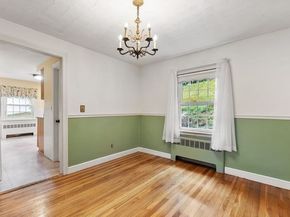 9 Pond Ter, Woburn MA 01801