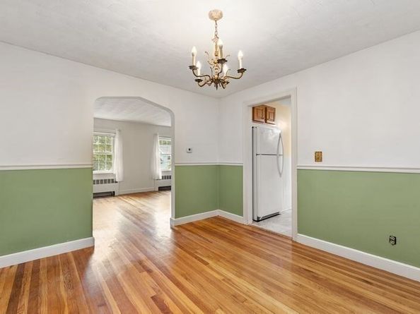 9 Pond Ter, Woburn MA 01801