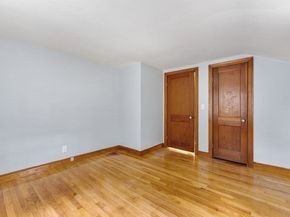 9 Pond Ter, Woburn MA 01801