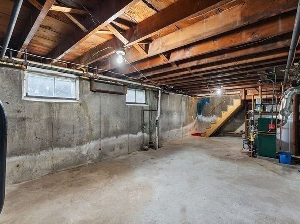 9 Pond Ter, Woburn MA 01801