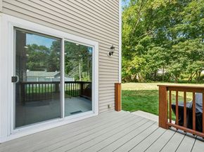 8 Laurel Ct, Acton MA 01720