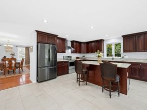 8 Laurel Ct, Acton MA 01720
