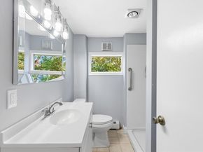 39 Garfield Ave, Woburn MA 01801