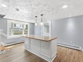 39 Garfield Ave, Woburn MA 01801