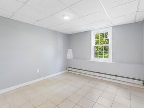 39 Garfield Ave, Woburn MA 01801