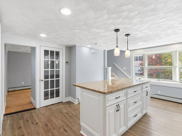 39 Garfield Ave, Woburn MA 01801