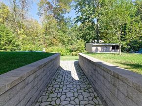 22 Jacobs Rd, Southbridge MA 01550